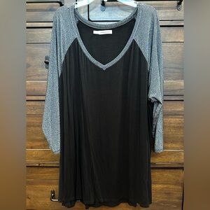 Maurices Gray and Black V-Neck Women's Top